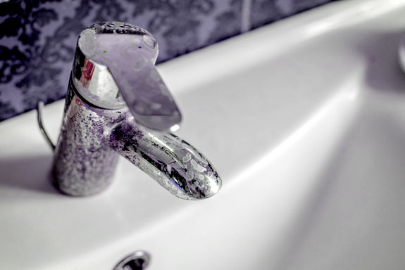 How To Get Rid of Hard Water in The Woodlands TX